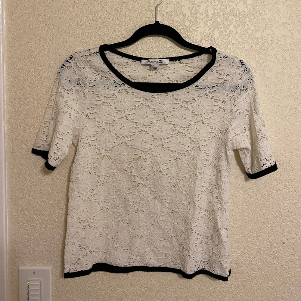 FLORAL // white-black top 🖤🤍